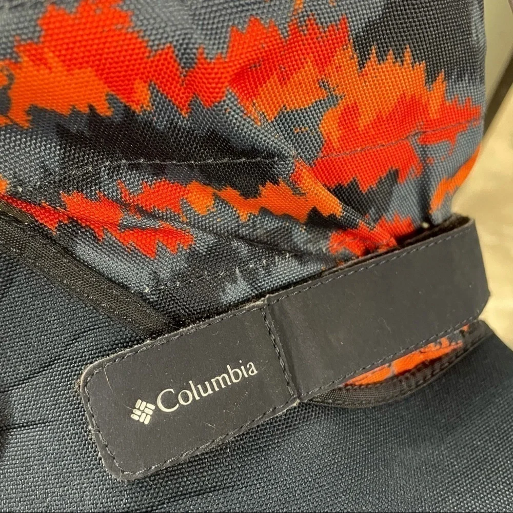 COLUMBIA POWDERBUG PLUS II BOOTS IN ABYSS/GRAY AND SHARK/SILVER GRAY Youth 7